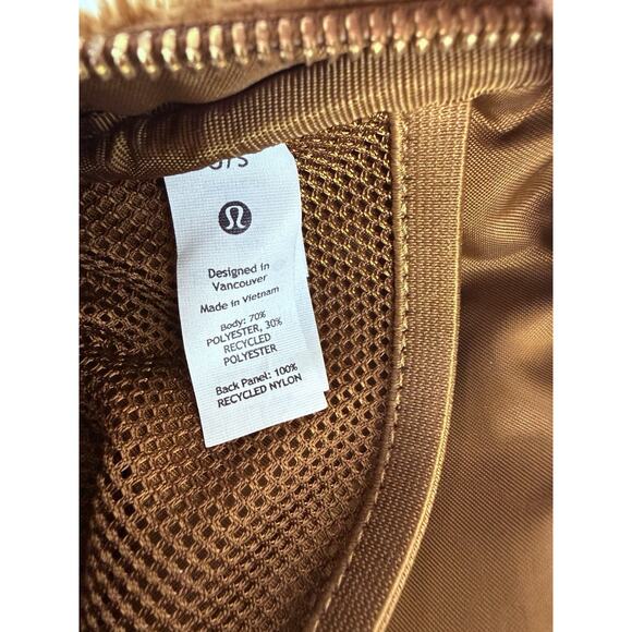 Lululemon Everywhere Belt Bag Fleece Sherpa Burnt Caramel 2L Travel Outdoor - Picture 8 of 13